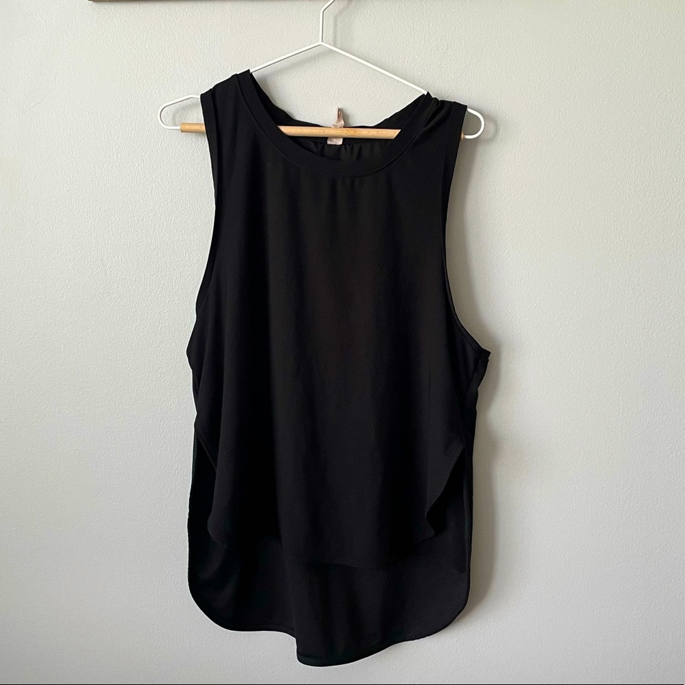 MONDETTA SLEEVELESS WORK OUT TOP SIZE LARGE